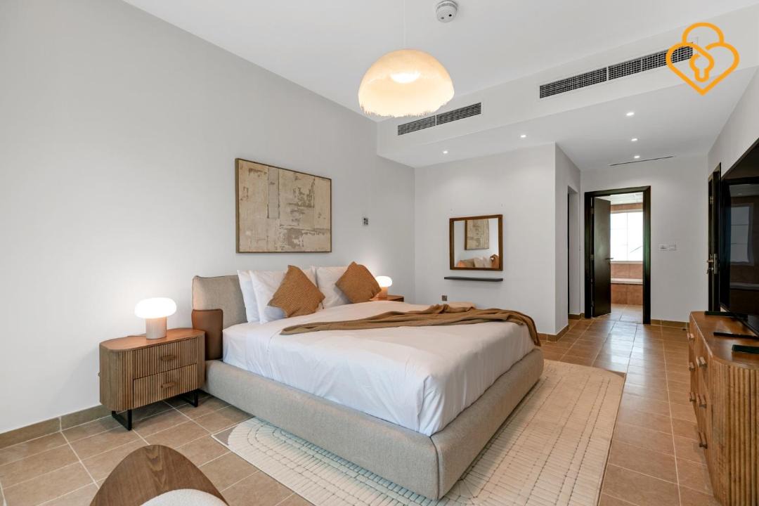 Photo of Bedroom in Jumeirah Village Triangle