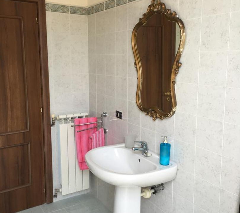 Photo of Bathroom in Portici