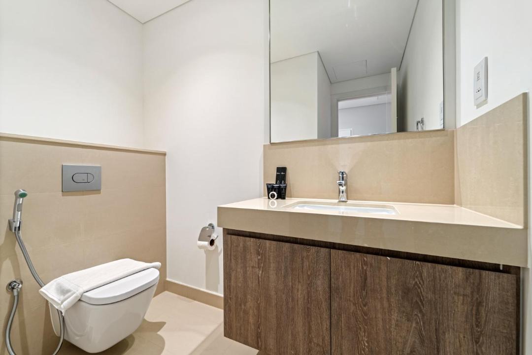 Photo of Bathroom in Za'abeel 2