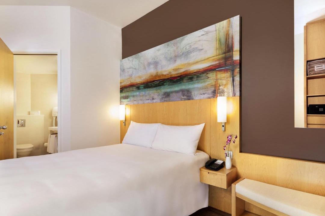 Photo of Bedroom in Trade Center