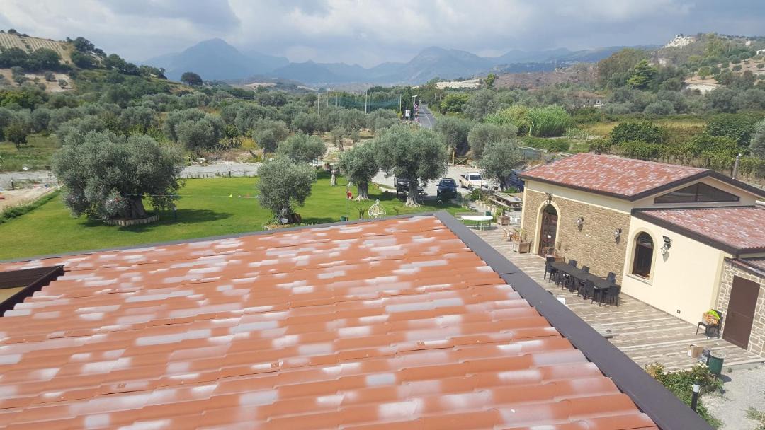 Photo of Others in Bianco