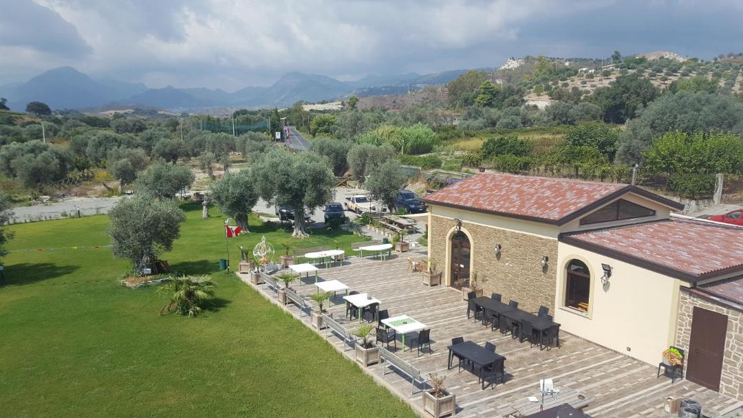 Photo of Others in Bianco