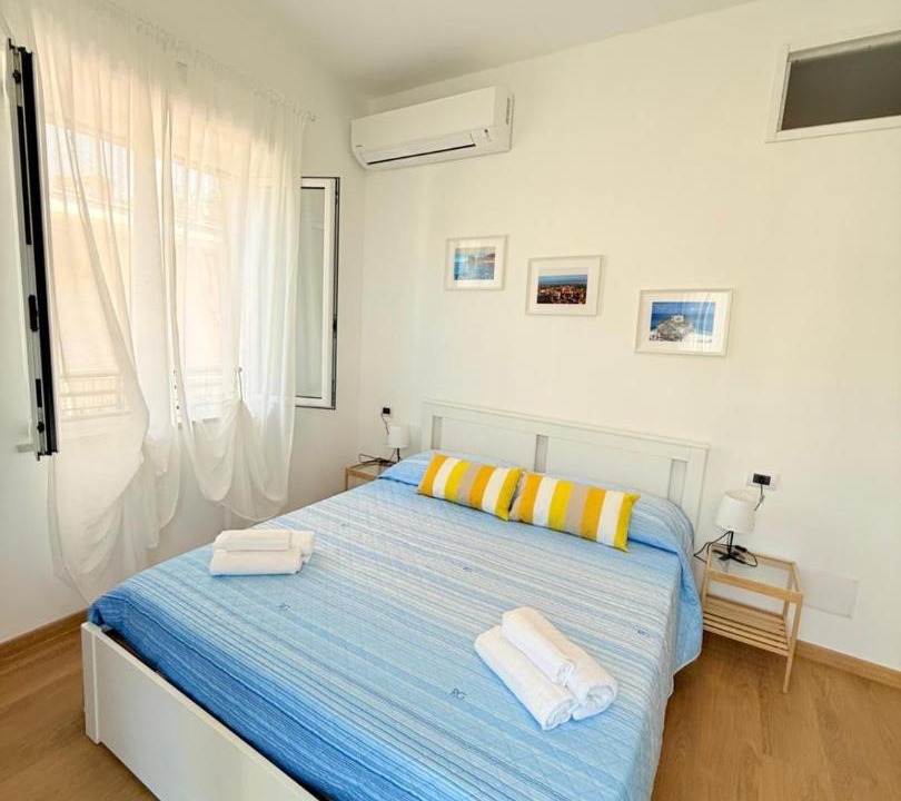 Photo of Bedroom in Siderno Marina