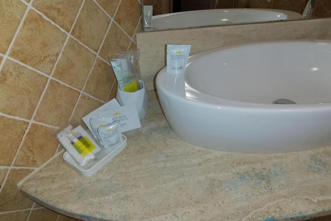 Photo of Bathroom in Case Peschiera-Lu Fraili