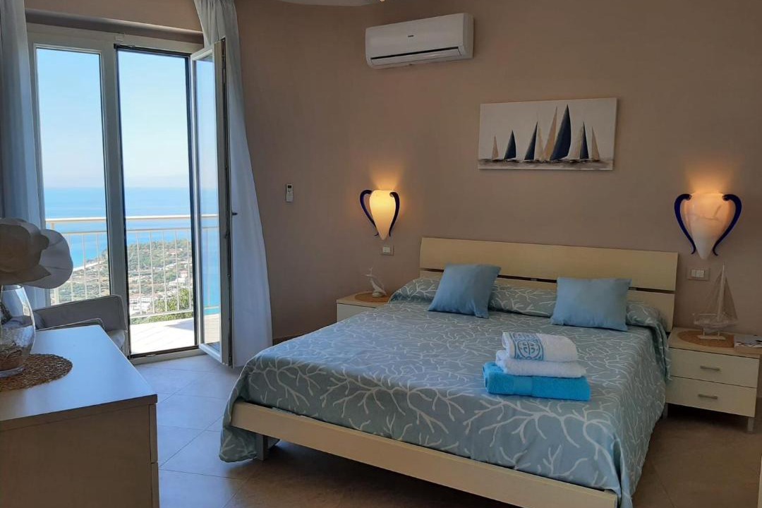 Photo of Bedroom in Zambrone