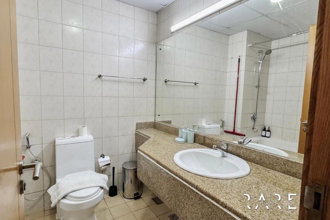 Photo of Bathroom in Discovery Gardens
