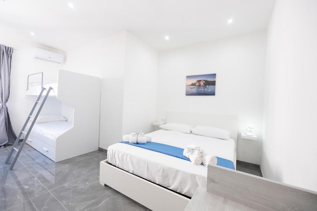 Photo of Bedroom in Vibo Marina