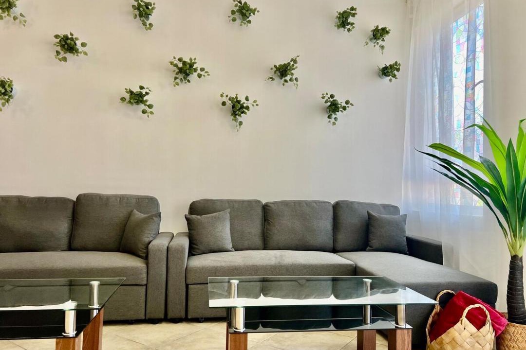 Photo of Livingroom in Motor City