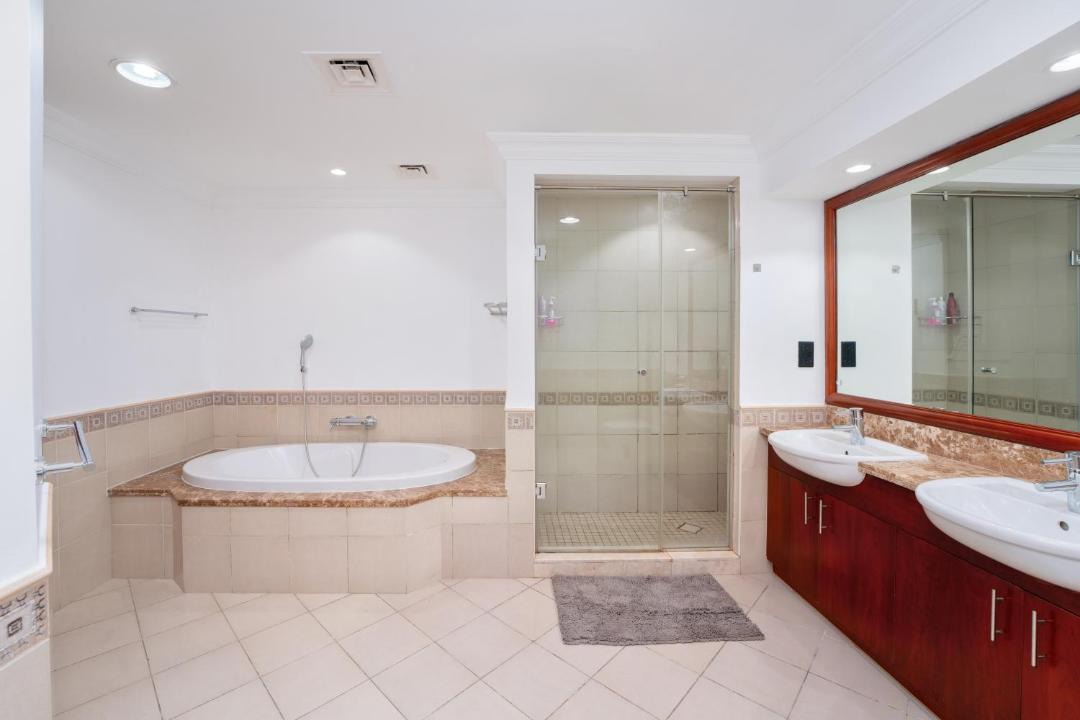 Photo of Bathroom in Palm Jumeirah