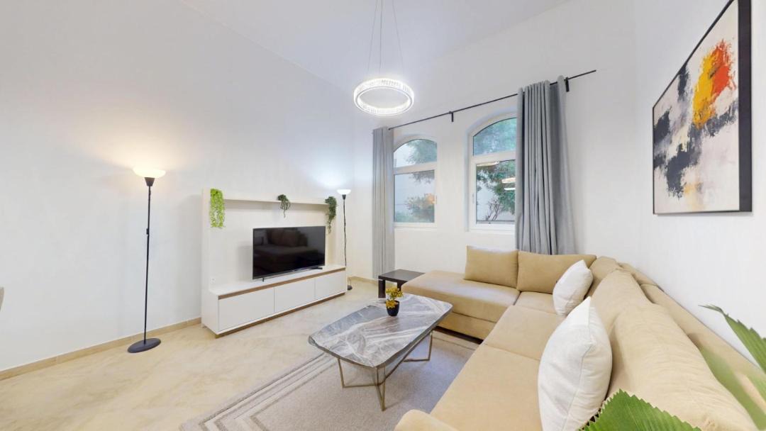 Photo of Livingroom in Motor City