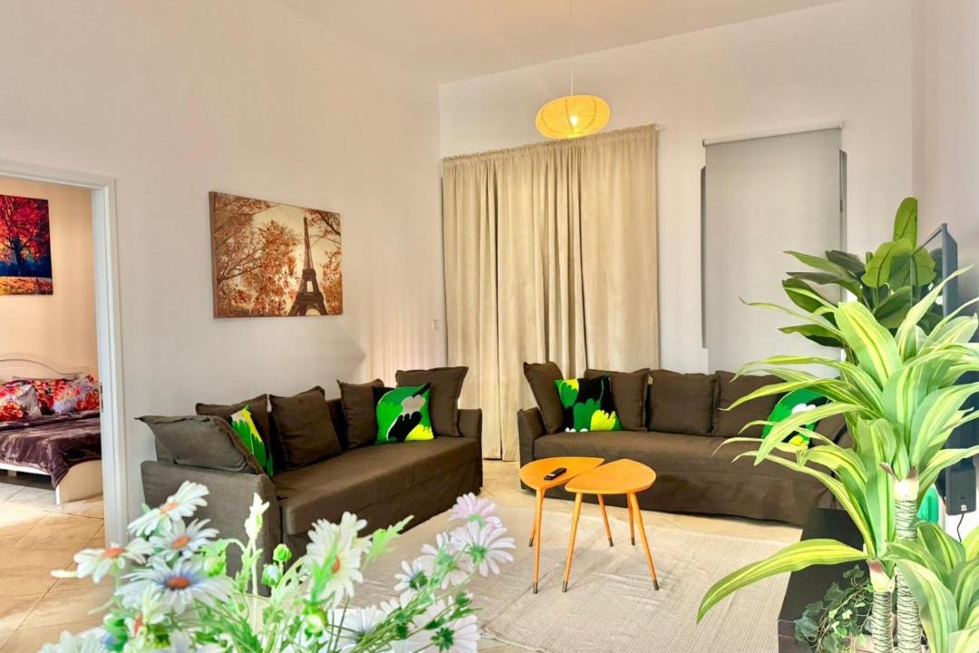 Photo of Livingroom in Motor City