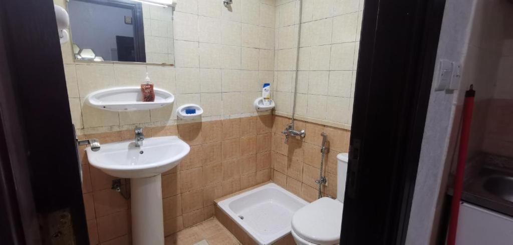 Photo of Bathroom in Al Barsha 1