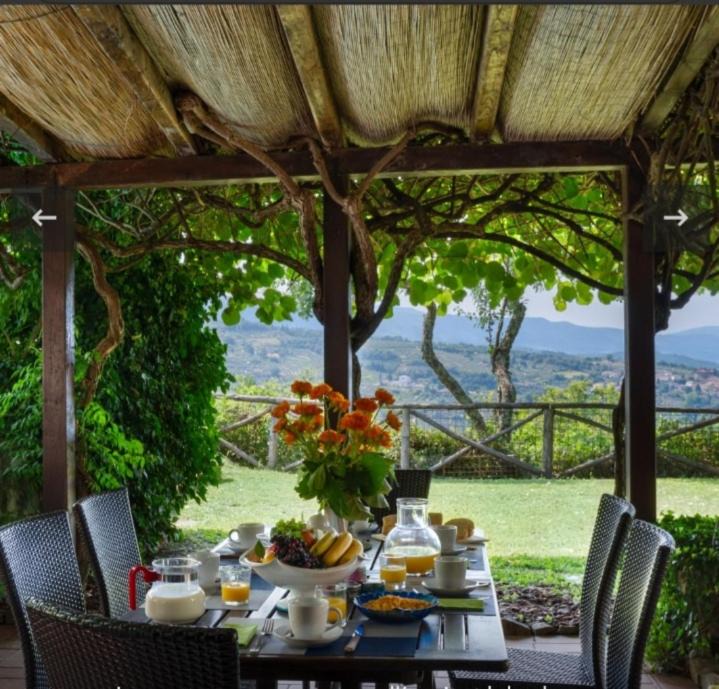 Photo of Patio Balcony in Moncioni