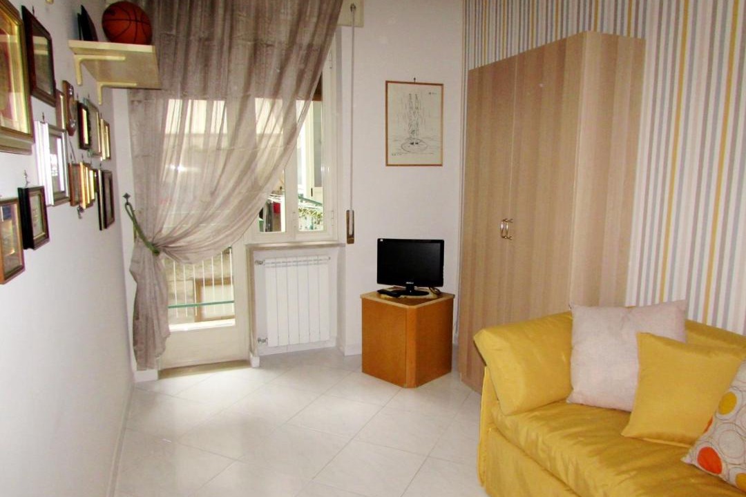 Photo of Livingroom in Naples City Centre