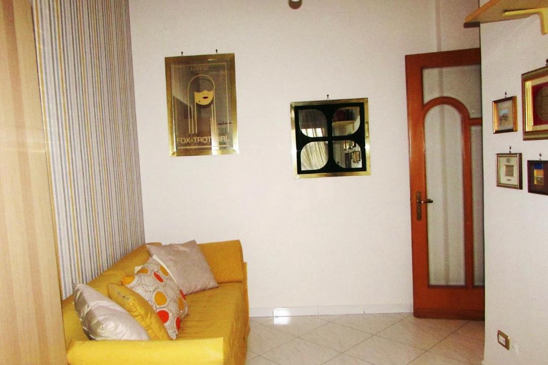Photo of Livingroom in Naples City Centre