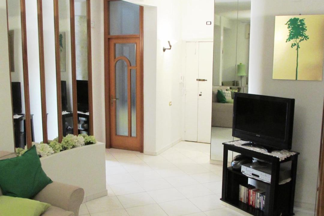 Photo of Livingroom in Naples City Centre