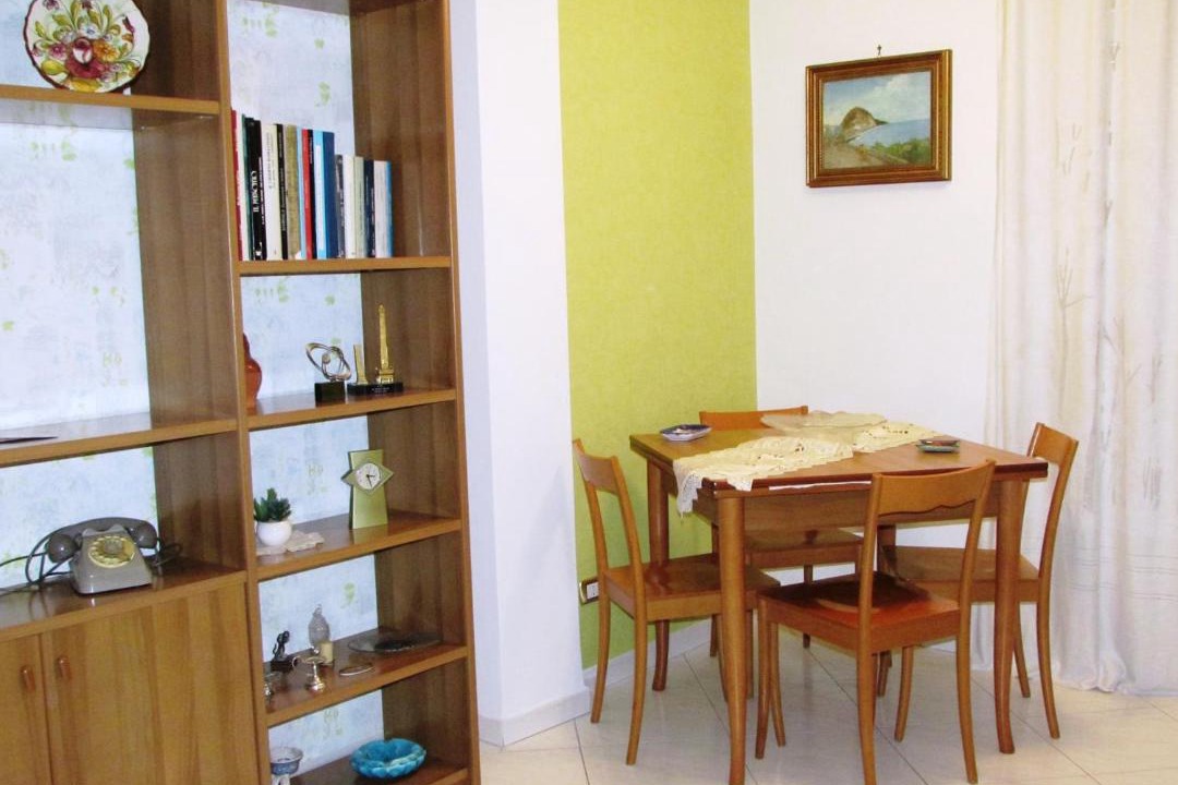 Photo of Livingroom in Naples City Centre