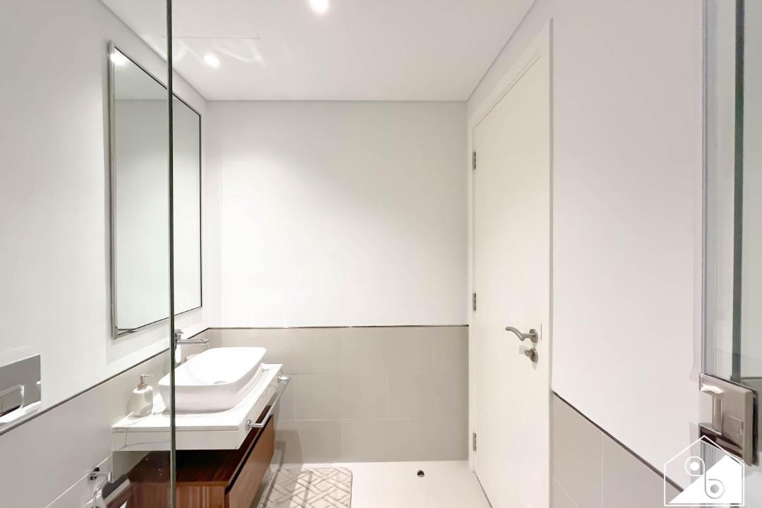 Photo of Bathroom in Umm Suqeim 3