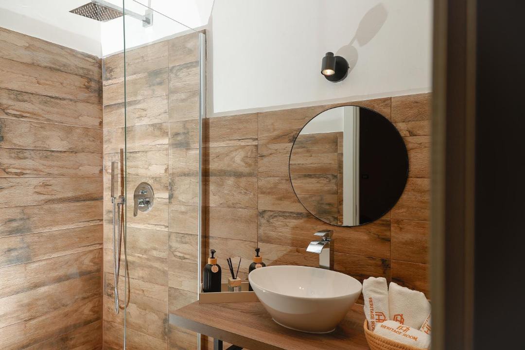 Photo of Bathroom in Nola