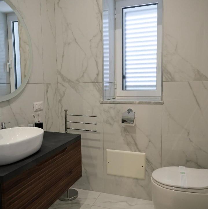 Photo of Bathroom in Recale