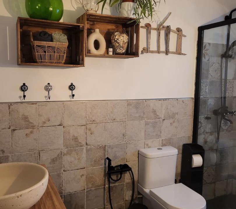 Photo of Bathroom in Atri