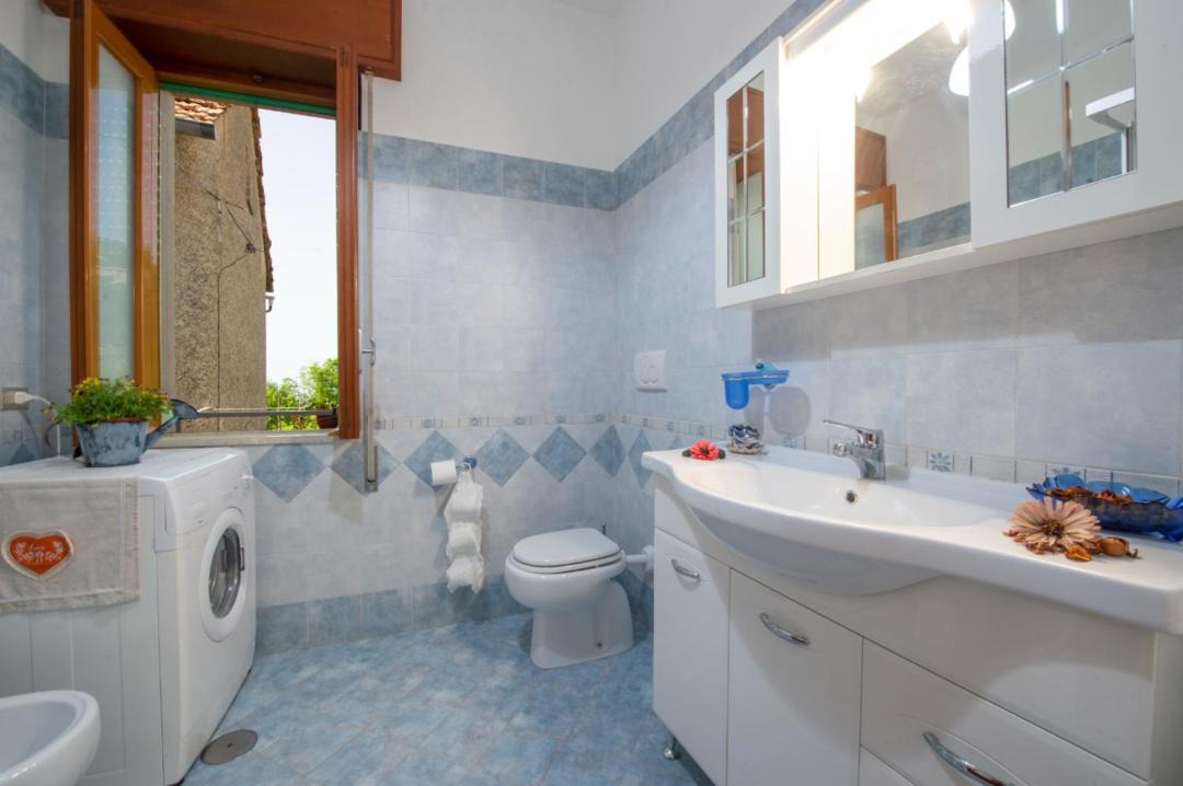 Photo of Bathroom in Bomerano