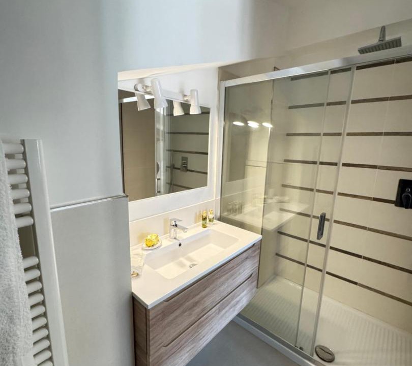 Photo of Bathroom in Meta