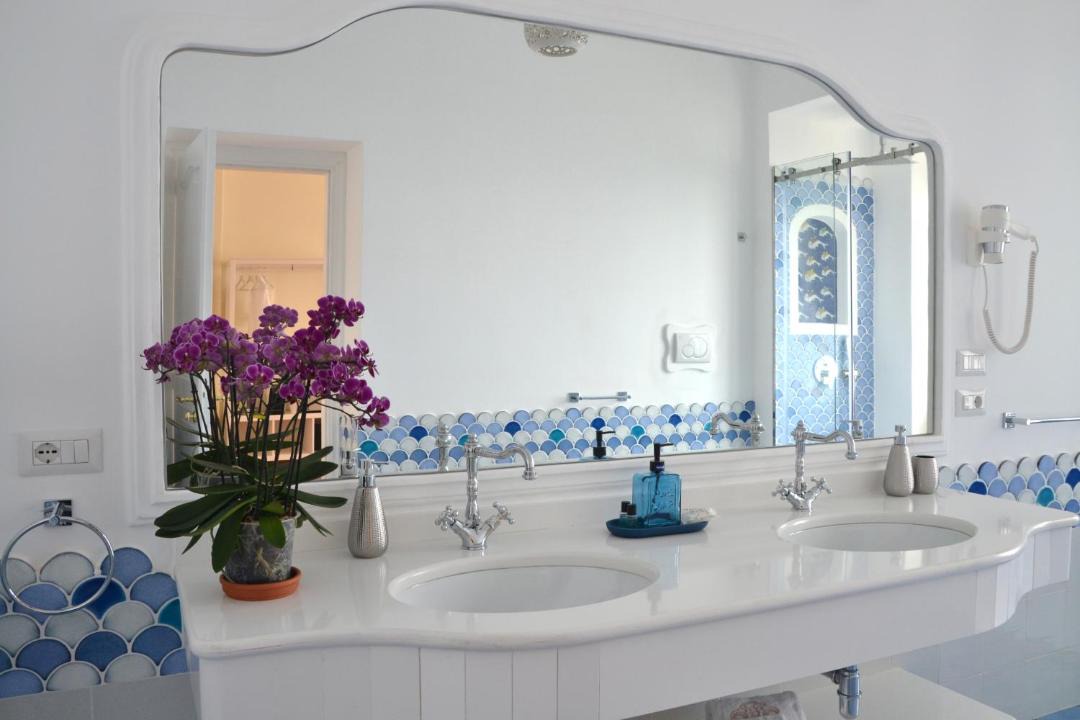 Photo of Bathroom in Laurito