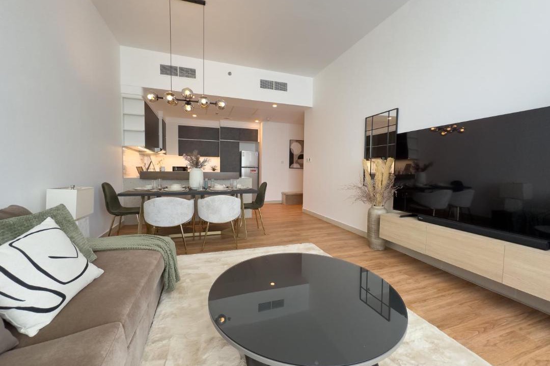 Photo of Livingroom in Motor City