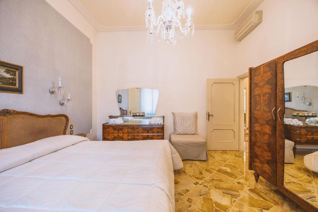 Photo of Bedroom in Arezzo