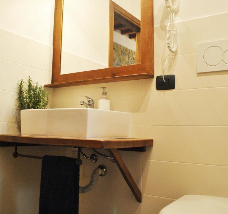 Photo of Bathroom in Capolona