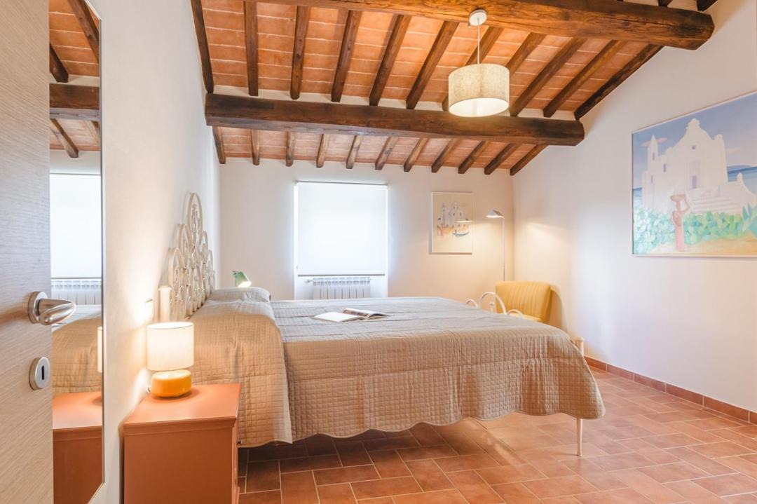 Photo of Bedroom in Camucia