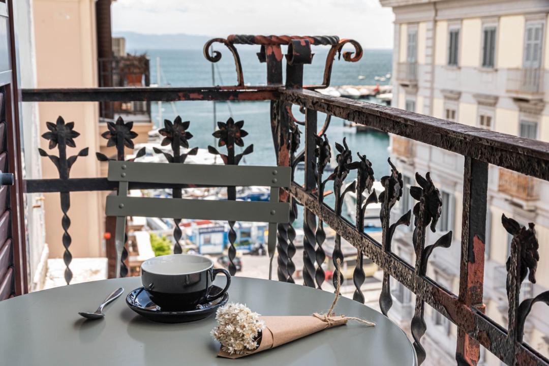 Photo of Patio Balcony in Chiaia