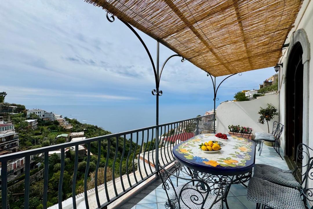 Photo of Patio Balcony in Montepertuso