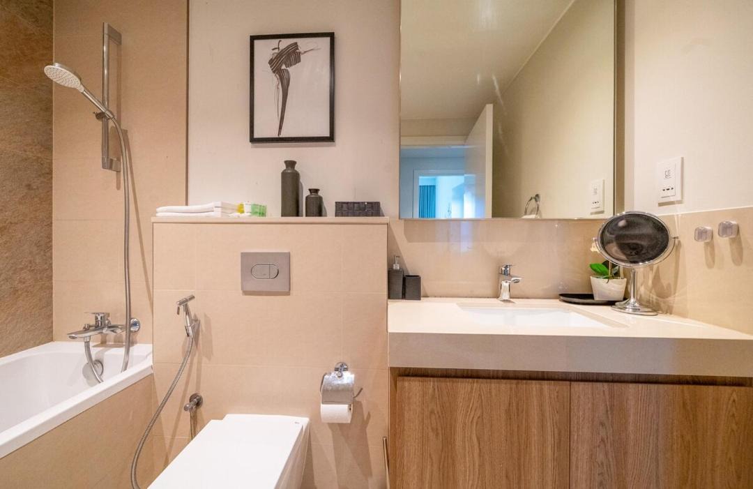 Photo of Bathroom in Za'abeel 2