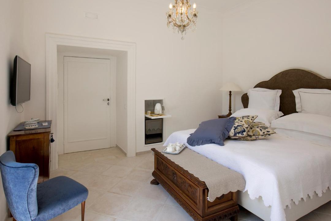 Photo of Bedroom in Meta