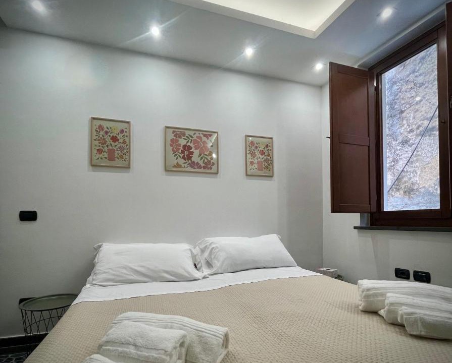 Photo of Bedroom in Nola