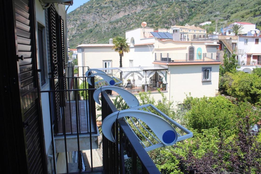 Photo of Patio Balcony in Meta