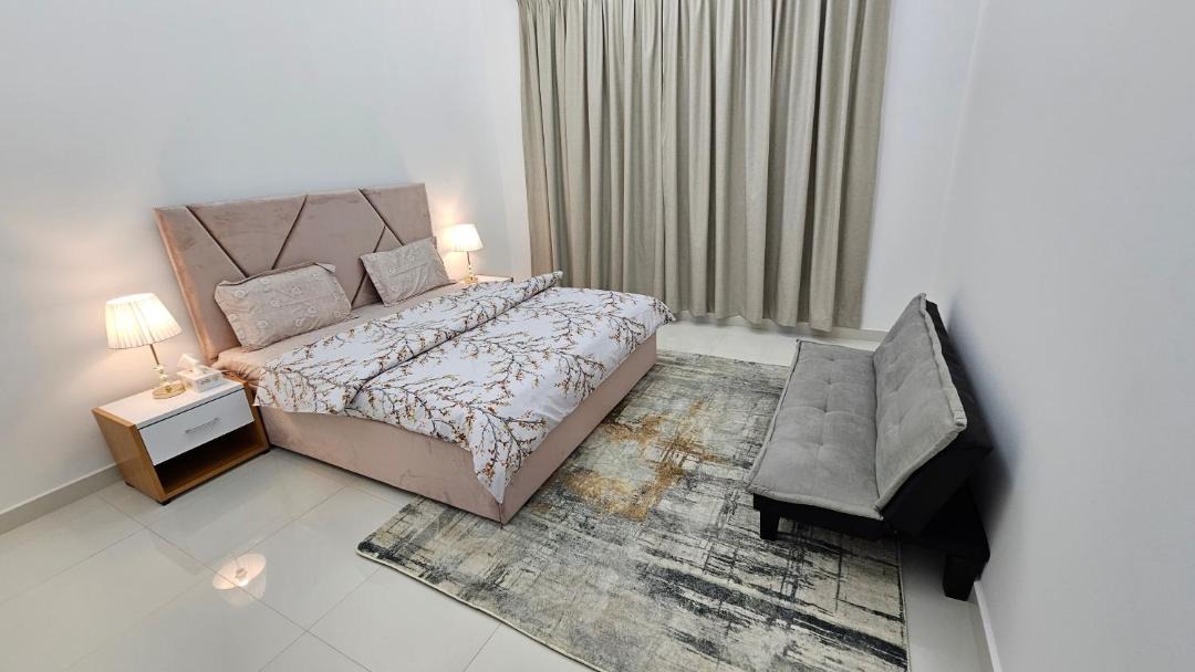 Photo of Bedroom in Mirdif