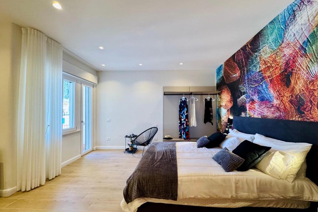 Photo of Bedroom in Meta