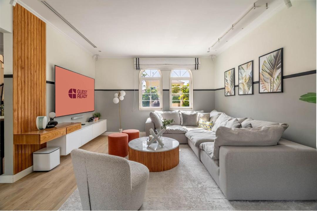 Photo of Livingroom in Jumeirah Park