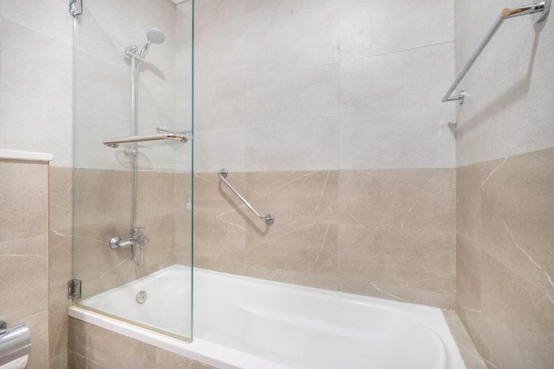 Photo of Bathroom in Discovery Gardens