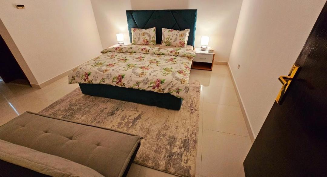 Photo of Bedroom in Mirdif