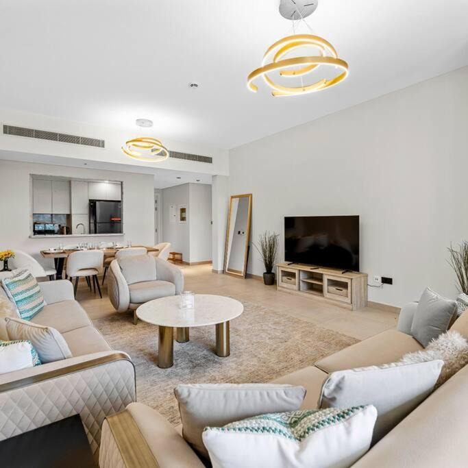 Photo of Livingroom in Umm Suqeim 3