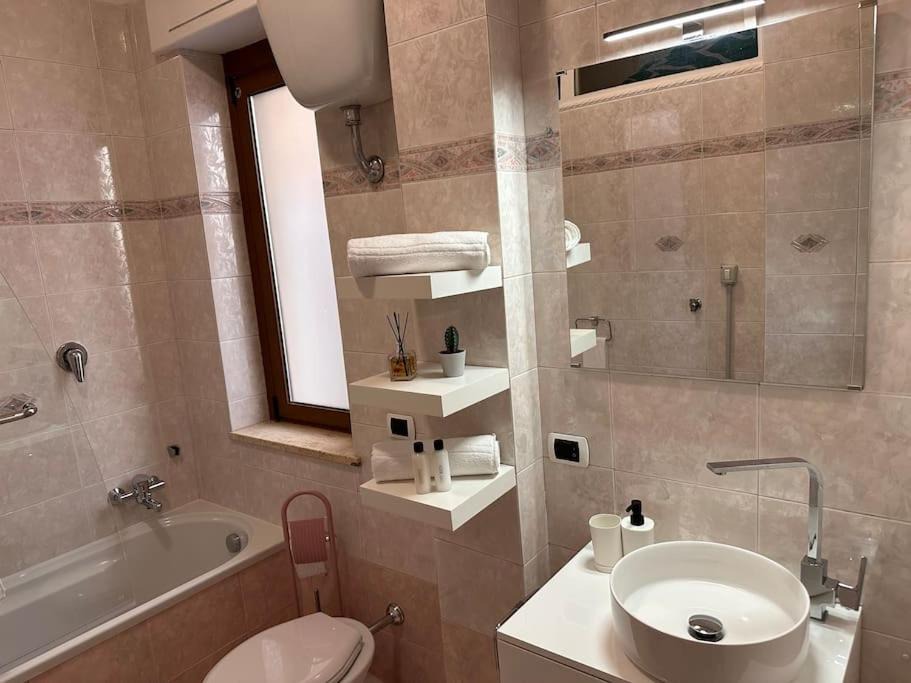 Photo of Bathroom in Pomigliano D'arco