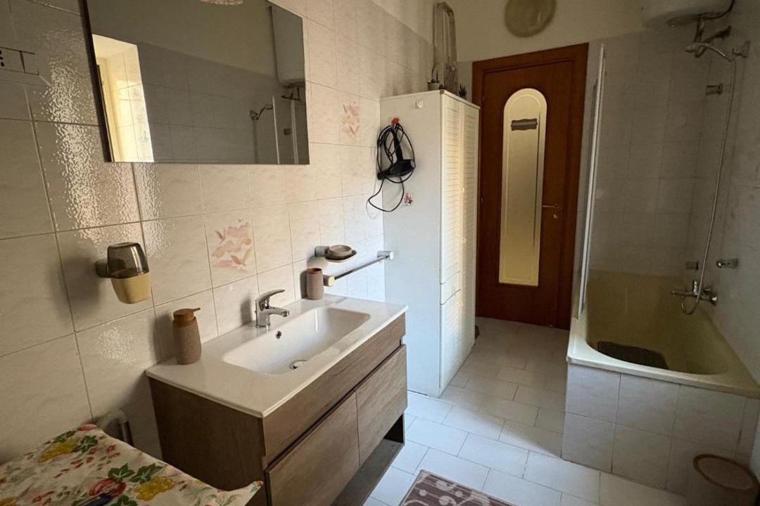 Photo of Bathroom in Secondigliano