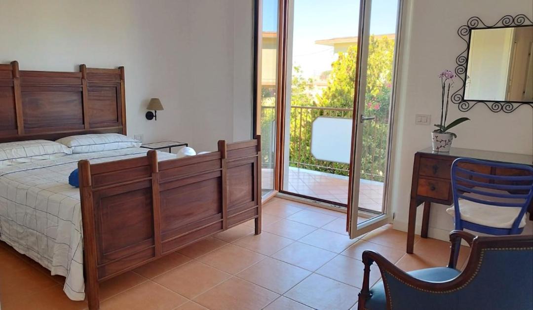 Photo of Bedroom in Torre del Greco