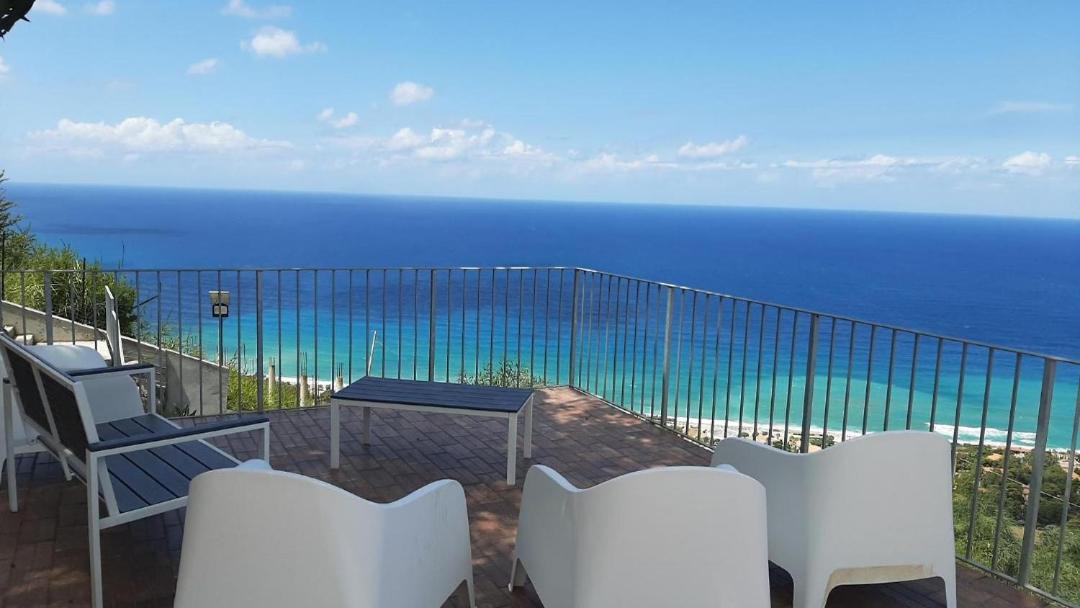 Photo of Patio Balcony in Zambrone