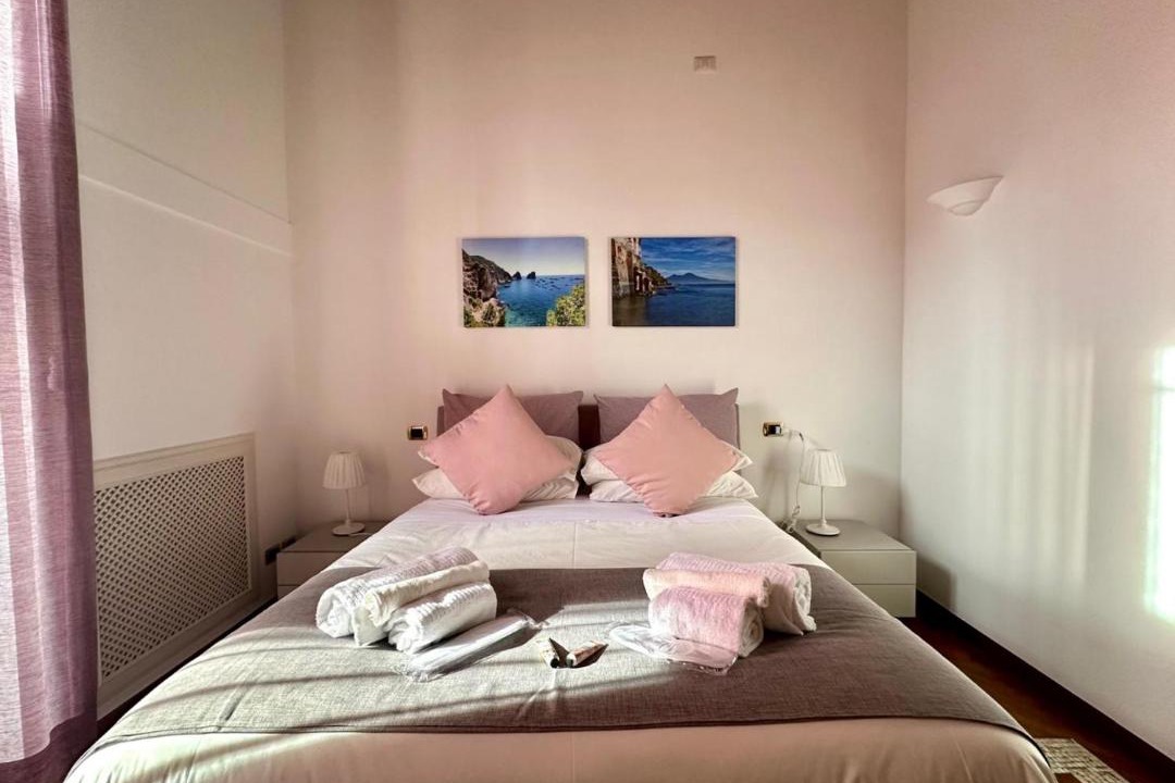 Photo of Bedroom in Chiaia