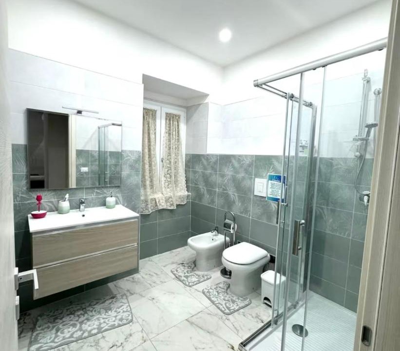 Photo of Bathroom in Naples